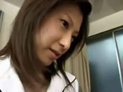 教室でセックスをする教師と生徒